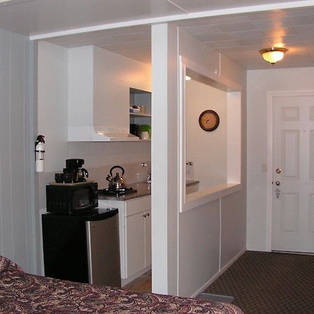 Bell Mountain Motel Mcbride Екстериор снимка