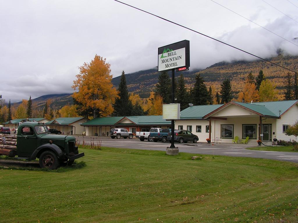 Bell Mountain Motel Mcbride Екстериор снимка