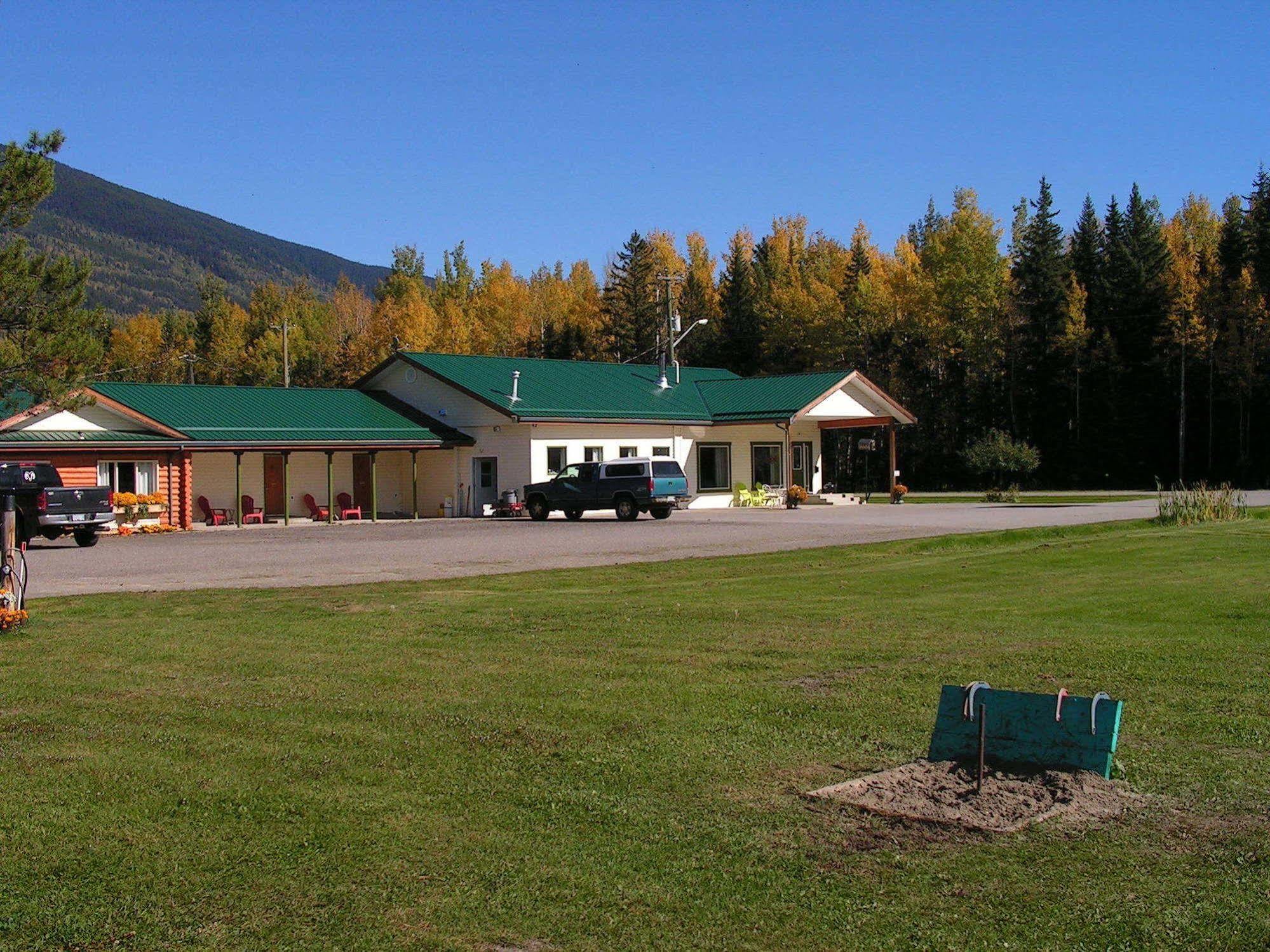Bell Mountain Motel Mcbride Екстериор снимка